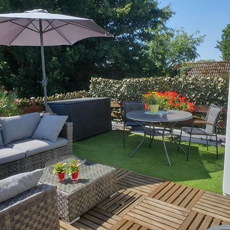 Zonnig Appartement Maasbommel. Екстер'єр фото
