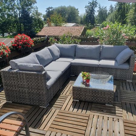 Zonnig Appartement Maasbommel. Екстер'єр фото