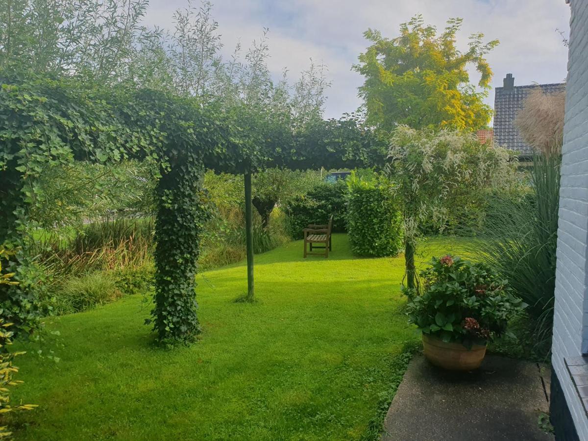 Zonnig Appartement Maasbommel. Екстер'єр фото