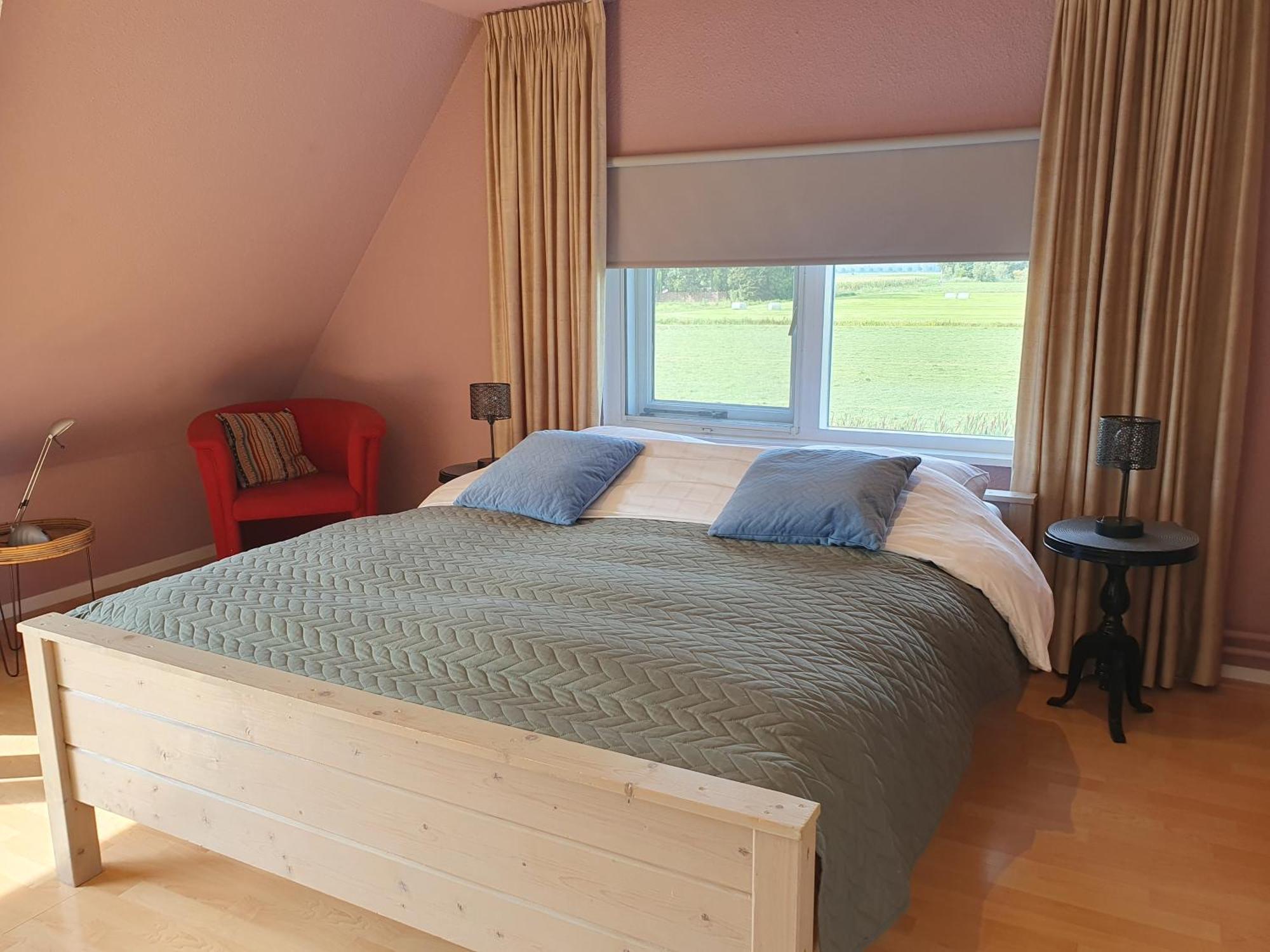 Zonnig Appartement Maasbommel. Екстер'єр фото