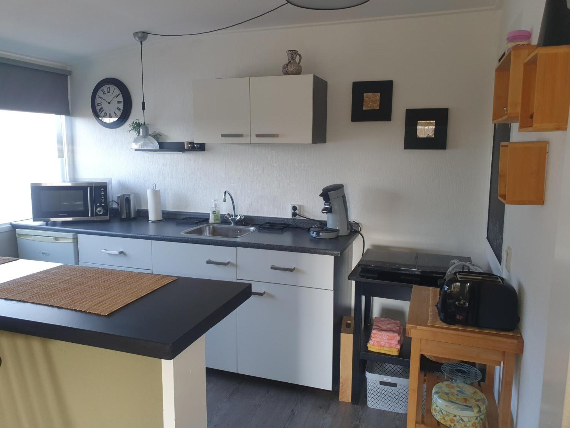 Zonnig Appartement Maasbommel. Екстер'єр фото